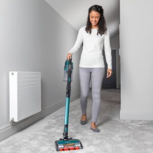 Shark Aspirapolvere wireless a stick [IZ201EUT] in turchese, perfetto per rimuovere peli di animali domestici con 40 minuti di autonomia
