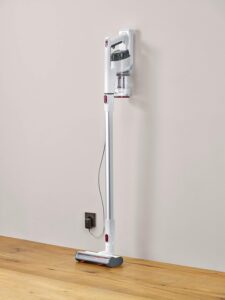 Aspirapolvere Severin HV7152 2 in 1, portatile e senza filo, ideale per ogni tipo di superficie