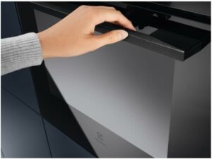 Immagine del Forno Elettrico Ventilato 58 Litri con cottura a vapore, design moderno e classe A