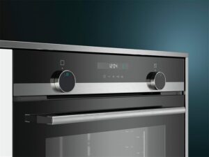 Forno elettrico Siemens HB517ABS0 in acciaio inossidabile con capacità di 71 litri e classe energetica A