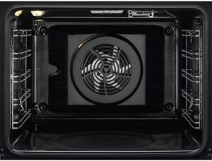 Forno Electrolux EOF3H40X in acciaio inossidabile con potenza 2790 W, perfetto per ogni cucina moderna.