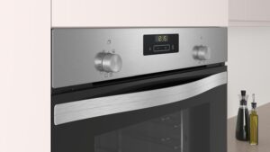 Forno Balay 3CB4130X2 45cm Inox, compatto e moderno, ideale per spazi ridotti e prestazioni eccellenti.