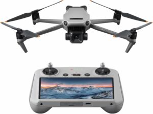DJI Mavic 3 Classico, Drone con fotocamera Hasselblad, autonomia di 46 minuti, video in 5.1K HD, e ritorno automatico intelligente