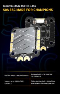 Immagine del SPEEDY BEE V3 F7 Flight Controller Stack, un controller di volo avanzato per droni FPV con connessione wireless, Wi-Fi e Bluetooth.