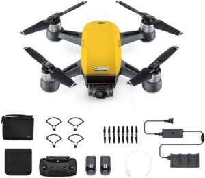 DJI Spark Combo con fotocamera 12 MP, video Full HD e autonomia di volo di 16 minuti, perfetto per foto e riprese aeree di qualità