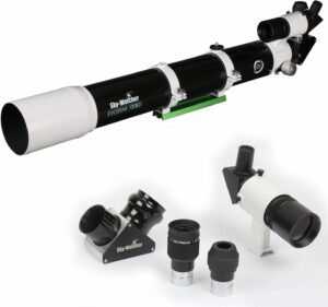 Sky Watcher EvoStar 100 APO montato per osservazioni astronomiche
