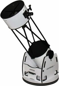 Telescopio Meade Dobson LightBridge Plus su sfondo stellato