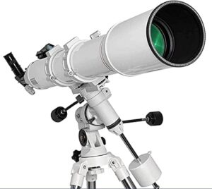 Telescopio CRBUDY puntato verso un cielo stellato