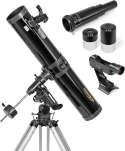 Telescopio Omegon N 126/920 EQ-3 contro il cielo stellato