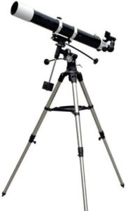 Telescopio Ultra HD 80DX puntato verso le stelle nel cielo notturno