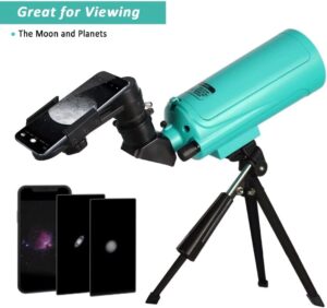 Telescopio Maksutov-Cassegrain Sarblue Mak60 con treppiede su sfondo stellato