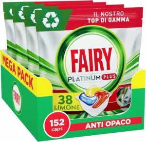 Immagine di Fairy Platinum Detersivo Pastiglie Lavastoviglie Plus con capsule e confezione, evidenziando l'azione anti-opaco e l'efficacia contro grasso e incrostazioni