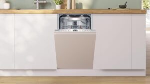 Bosch SPV6EMX05E Serie 6 - Lavastoviglie da incasso compatta 45 cm, silenziosa e smart, ideale per ogni cucina.