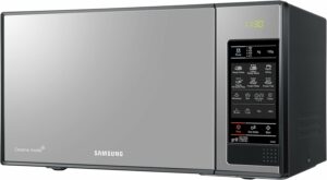 Samsung GE83X Forno Microonde 23 Litri Nero con piatto girevole e design elegante  