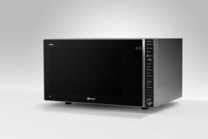 Bauknecht MW 304 M, microonde combinato con funzione griglia al quarzo, cottura a vapore e pulizia automatica, 30 litri di capacità