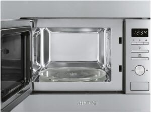 Microonde Smeg FMI017X con grill da 800W, design elegante in acciaio inossidabile e capacità da 20L