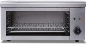 Forno a microonde in acciaio inox con valutazione energetica alta, ideale per arrostire e cucinare con convezione.