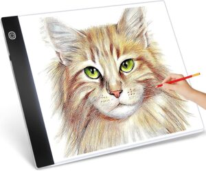 Guiseapue A4 Lavagnetta Luminosa, una tavoletta LED ideale per disegnare e progettare, compatta e portatile.