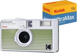 Kodak Ektar H35N camera con pellicola Kodak Ultramax 400