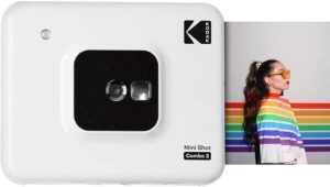 Kodak Mini Shot Combo 3 C300W White stampante portatile su sfondo minimalista