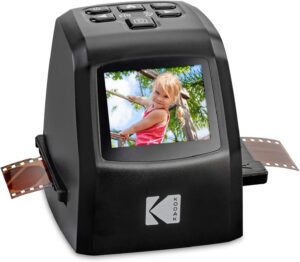 Kodak Mini Scanner Digitale nero su sfondo neutro