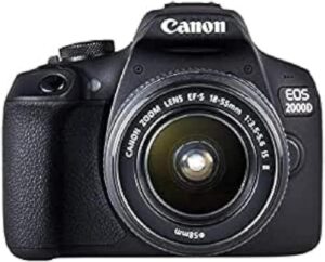 Canon EOS 2000D 18-55 IS SEE fotocamera nera con obiettivo