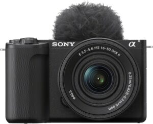 Sony ZV-E10 II K, vlog camera APSC con lente intercambiabile 16-50mm e video 4K60p 