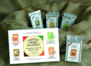 Caffè Corsini Cofanetto Regalo Selezione Arabica con 4 diverse origini di caffè Arabica per moka o espresso
