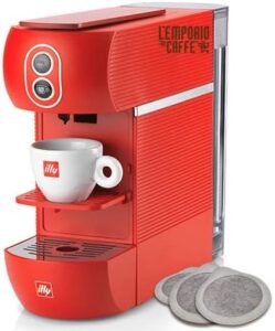 Nuova Macchina da Caffè Illy ESE 44 mm, rosso, elegante e compatta, con filtro carta incluso.