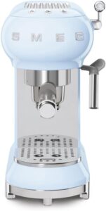 Smeg Macchina da Caffè Espresso Manuale ECF01PBEU con cappuccino system e design compatto