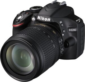 Nikon D3200 +18-105VR Fotocamera Reflex con Obiettivo Incluso, Colore Nero