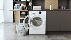 Hotpoint Ariston RSSF R327 IT Lavatrice Slim a Carica Frontale, 7,0 kg, Classe D, 1200 giri/min