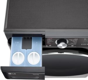 Lavatrice LG AI DD F4R9513TPBC con capacità 13kg, tecnologia AI Wash e TurboWash 360, colore nero