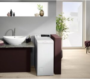 Lavatrice Electrolux EW8T363A con funzione vapore, 6 kg di capacità, 1250 giri di centrifuga