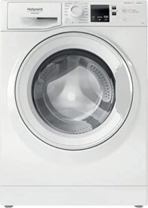 Lavatrice bianca con capacità di 7 kg, centrifuga a 1200 giri e funzione vapore, ideale per famiglie di medie dimensioni.