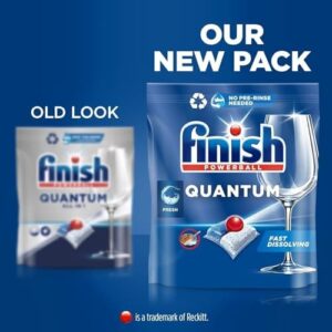 Confezione di pastiglie Finish Quantum Infinity Shine per lavastoviglie, che offre una pulizia perfetta e brillantezza in ogni lavaggio.