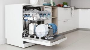 Immagine della lavastoviglie Indesit libera installazione bianca da 14 coperti