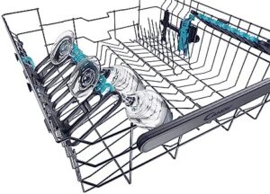 Candy RapidÓ CF 6C4F1X Lavastoviglie in acciaio inox, con Wi-Fi e 16 coperti, vista dell'elettrodomestico in funzione