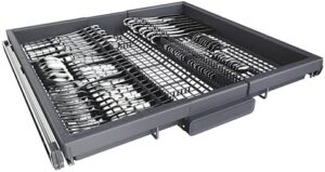 Lavastoviglie Candy Rapido' CF 5C7F1X in acciaio inox, con Wi-Fi, 15 servizi e terzo vassoio, perfetta per famiglie numerose.