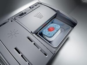 Lavastoviglie Bosch SPV4EMX25E da incasso a scomparsa totale con indicatori luminosi, tecnologia Home Connect e EfficientDry, 45 cm di larghezza.