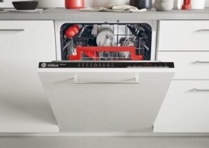 Hoover HDIN 4D620PB/E, lavastoviglie completamente integrata con capacità di 16 coperti e programma 4D Wash.