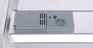 Respekta Lavastoviglie Semi-Integrata 60 cm, con display LED e 6 programmi di lavaggio, perfetta per famiglie numerose.