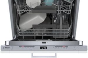 Bosch Lavastoviglie intelligente da 24 pollici con tecnologia CrystalDry e terzo scaffale, perfetta per un lavaggio silenzioso a 42 dBA.