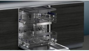 Lavastoviglie Siemens SN65EX10CE tutto integrabile, 60 cm, ideale per famiglie numerose, silenziosa con soli 42DB.