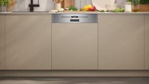 Neff S245ECS15E, N 50, lavastoviglie parzialmente integrata con cassetto portaposate e Open Dry