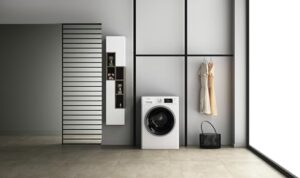 Whirlpool Lavasciuga FRESHCARE 10+7 Kg, macchina bianca con funzione vapore e FreshCare, ideale per famiglie.