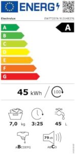 Lavatrice Electrolux 700 a carica dall'alto con display LED e tecnologia SteamCare, ideale per risparmiare energia e ridurre le pieghe nei vestiti