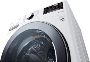 Immagine della lavatrice LG F1P1CY2W, modello a carica frontale da 17 kg, con tecnologia TurboWash, Vapore e Wi-Fi  