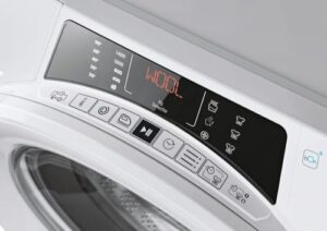 Lavatrice Candy RO 1484DWMT/1-S con capacità di 8 kg, classe A, 1400 giri, colore bianco