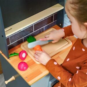 Immagine della KidKraft Farm to Table Cucina Giocattolo in Legno per Bambini con accessori e cibo giocattolo
